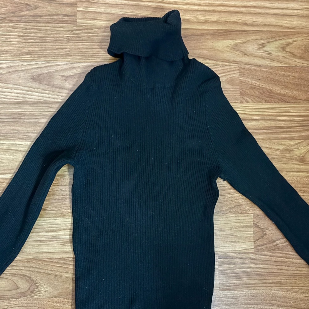 H&M Men's Dark Turtleneck Sweater